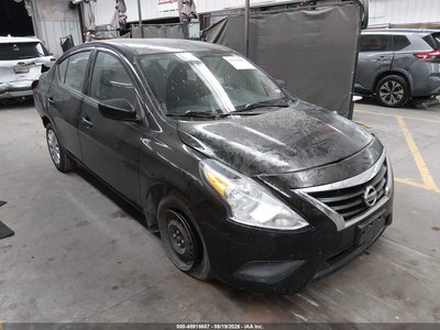 3N1CN7AP5JL****** 2018 Nissan Versa