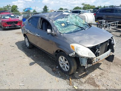 3N1CN7AP0CL****** 2012 Nissan Versa