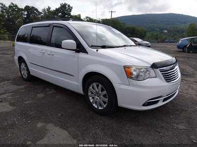2016 Chrysler Town & Country
