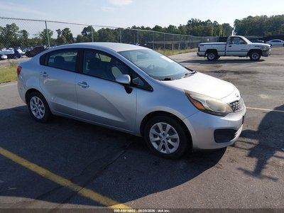 KNADM4A32F6****** 2015 Kia Rio