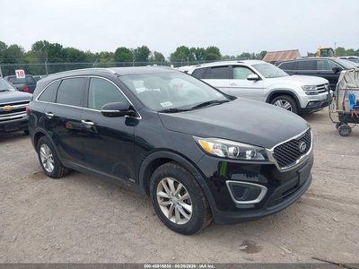 5XYPGDA33HG****** 2017 Kia Sorento