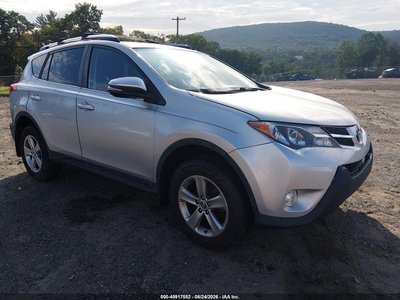 2T3RFREV1FW****** 2015 Toyota RAV4