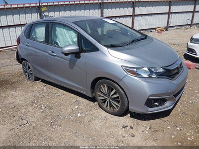 3HGGK5H88JM****** 2018 Honda Fit