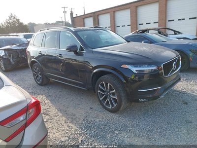 YV4102CK0J1****** 2018 Volvo XC90