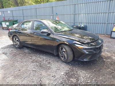 KMHLM4DG9SU****** 2025 Hyundai Elantra