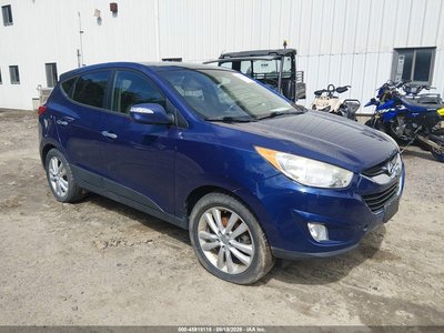 KM8JUCACXCU****** 2012 Hyundai Tucson