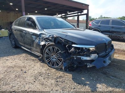 WBAJE7C54JW****** 2018 BMW 5 Series