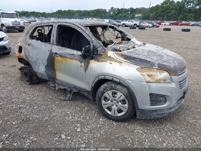 KL7CJKSB5FB****** 2015 Chevrolet Trax