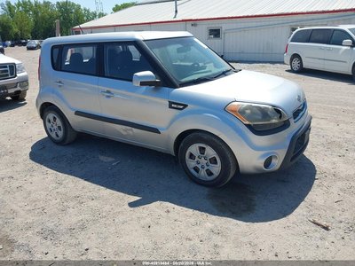 KNDJT2A5XC7****** 2012 Kia Soul