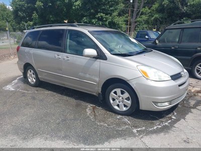 2005 Toyota Sienna