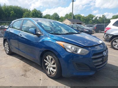 KMHD35LH6GU****** 2016 Hyundai Elantra