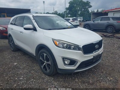 5XYPHDA55GG****** 2016 Kia Sorento