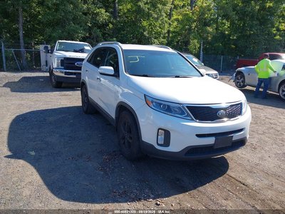 5XYKT3A69EG****** 2014 Kia Sorento