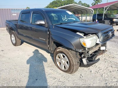 5TFJU4GN8FX****** 2015 Toyota Tacoma