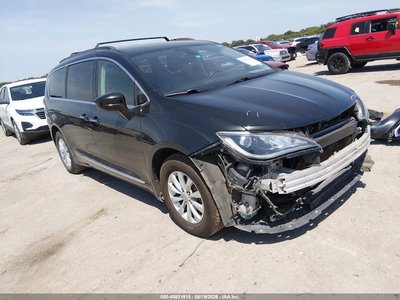 2C4RC1BG4HR****** 2017 Chrysler Pacifica