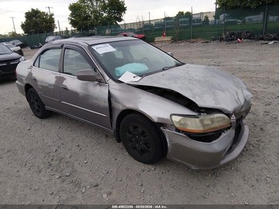 1HGCG667XYA****** 2000 Honda Accord