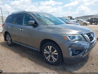 5N1DR2MN7HC****** 2017 Nissan Pathfinder