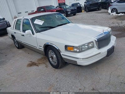 1LNLM82W9VY****** 1997 Lincoln Town Car