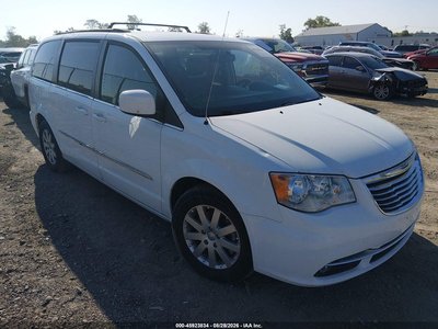 2C4RC1BG6FR****** 2015 Chrysler Town & Country