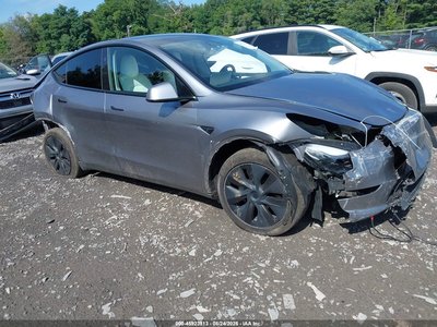 7SAYGDEE0RA****** 2024 Tesla Model Y