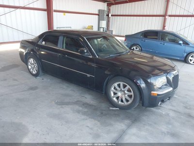2C3CA6CT8AH****** 2010 Chrysler 300C