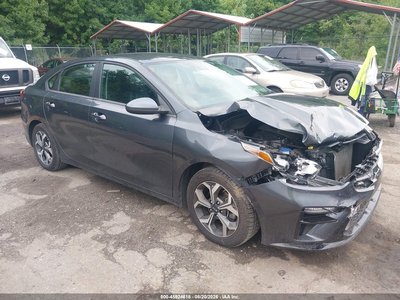 3KPF24AD6ME****** 2021 Kia Forte