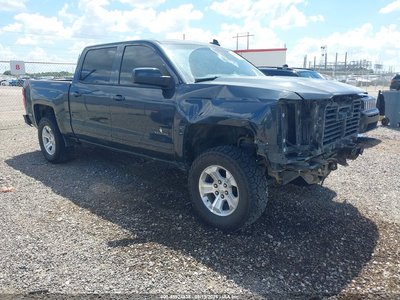 3GCUKREC1JG****** 2018 Chevrolet Silverado 1500