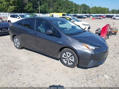 JTDKARFU8J3****** 2018 Toyota Prius