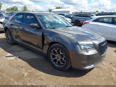 2C3CCAGGXFH****** 2015 Chrysler 300