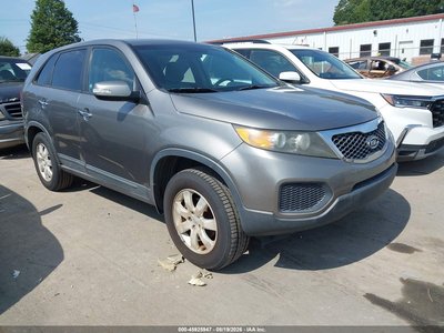5XYKT3A15BG****** 2011 Kia Sorento