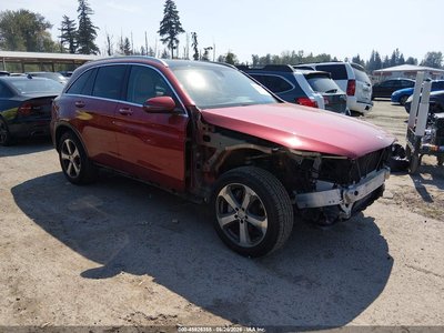 WDC0G4KB9GF****** 2016 Mercedes-Benz GLC-Class