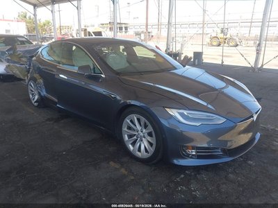 5YJSA1E25LF****** 2020 Tesla Model S