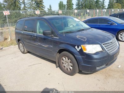 2009 Chrysler Town & Country