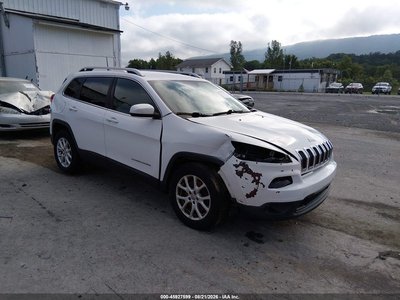 1C4PJMCB3FW****** 2015 Jeep Cherokee