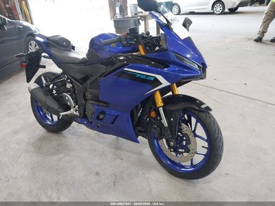 2025 Yamaha YZF-R3