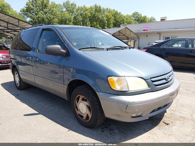 4T3ZF13C72U****** 2002 Toyota Sienna