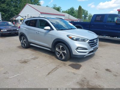 KM8J3CA2XJU****** 2018 Hyundai Tucson