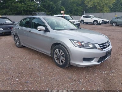 1HGCR2F31FA****** 2015 Honda Accord