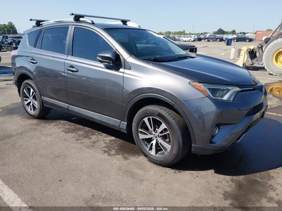 2T3WFREV5JW****** 2018 Toyota RAV4