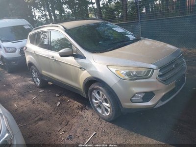 1FMCU0GD8HU****** 2017 Ford Escape
