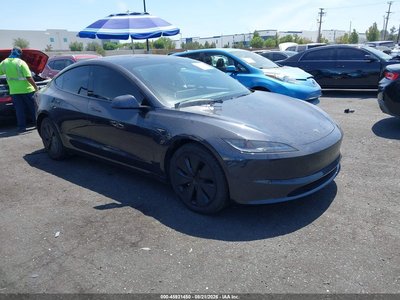 5YJ3E1EB4RF****** 2024 Tesla Model 3