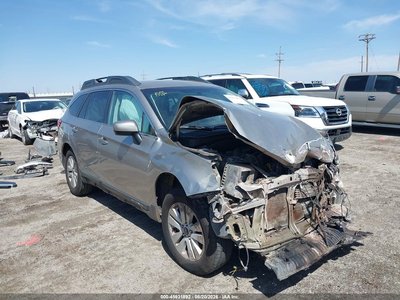 4S4BSBCC0F3****** 2015 Subaru Outback