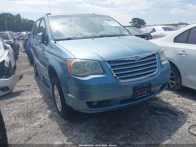 2010 Chrysler Town & Country