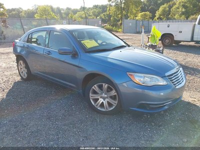 1C3BC1FB4BN****** 2011 Chrysler 200