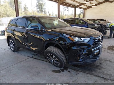 5TDGBRCHXLS****** 2020 Toyota Highlander