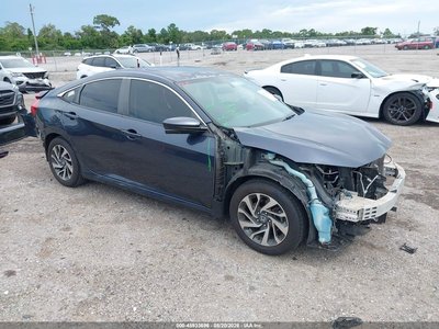 2HGFC2F7XHH****** 2017 Honda Civic