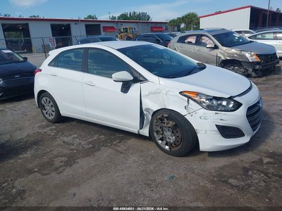 KMHD35LH7HU****** 2017 Hyundai Elantra