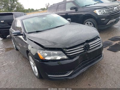 1VWBH7A35EC****** 2014 Volkswagen Passat