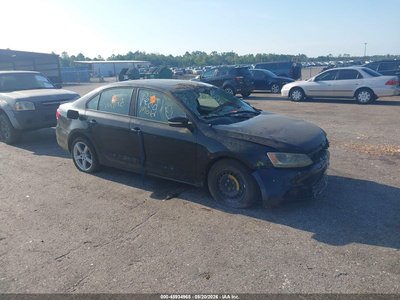 3VWLL7AJ3BM****** 2011 Volkswagen Jetta