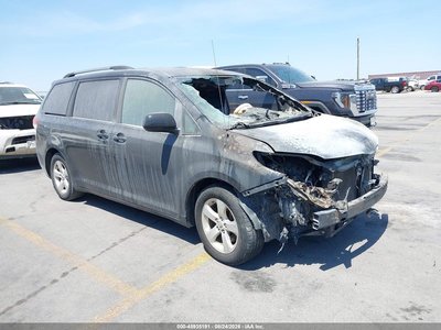 5TDKK3DC1ES****** 2014 Toyota Sienna